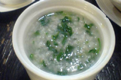 芹菜葉面粥怎么做？芹菜葉面粥有什么營養(yǎng)？[圖]