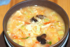 如何制作美味的疙瘩湯？疙瘩湯可以搭配哪些食材？[圖]