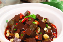 雞血的營(yíng)養(yǎng)價(jià)值有什么？雞血的食用方法有什么？[圖]