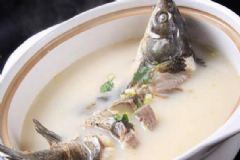鯉魚湯對(duì)孕婦有什么好處？鯉魚湯有哪些做法？[圖]