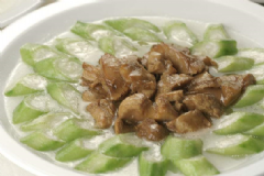 絲瓜怎樣炒好吃又營養(yǎng)？絲瓜有哪些功效和價(jià)值？[圖]