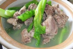 怎樣燉豬骨湯更營養(yǎng)？骨頭湯怎么做養(yǎng)生效果更好？[圖]