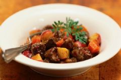 怎樣燉牛肉好吃？燉牛肉的做法有哪些？[圖]
