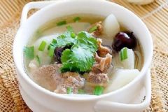 冬季怎么做羊肉湯？冬季美味羊肉湯的做法有哪些？[圖]