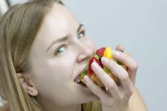 睡前美容養(yǎng)顏食品有哪些？睡前吃什么美容養(yǎng)顏？[圖]