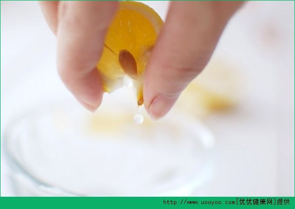 檸檬能去痘痘嗎？如何用檸檬祛痘(3)