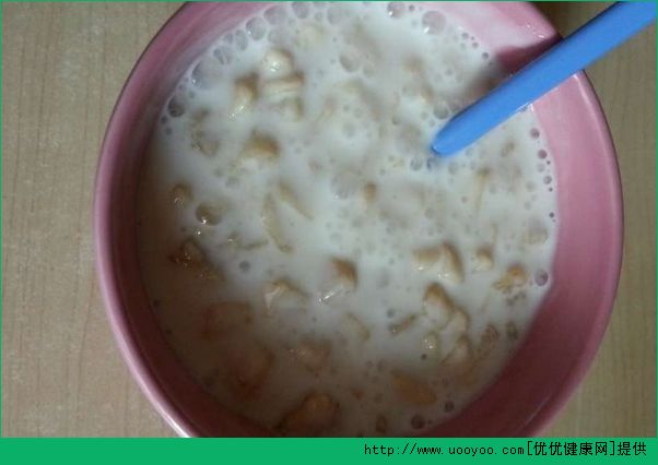 酸奶香蕉面膜補(bǔ)水嗎？酸奶香蕉面膜的功效(2)