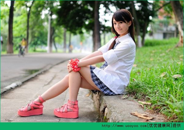 初中生胸部發(fā)育吃什么好？初中生吃什么可以豐胸？(1)