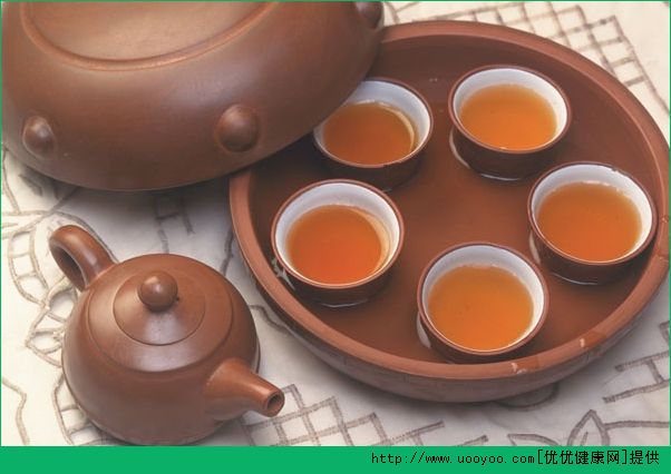 用什么洗臉可以保濕？什么洗臉補(bǔ)水效果好？(5)