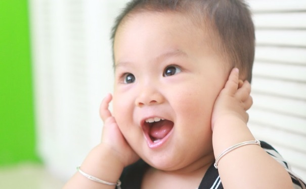 孩子耳朵疼怎么辦？孩子耳朵疼怎么緩解疼痛？(1)