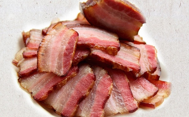 老年人能不能吃熏肉呢？熏肉有哪些營養(yǎng)價值？(1)
