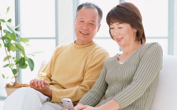 如何提高老年人性功能？老年人性能力不足怎么改善？(1)