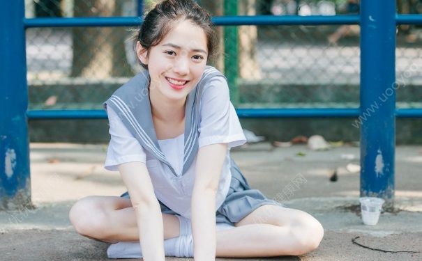 14歲女生能用爽膚水嗎？14歲女生用爽膚水好不好？(2)