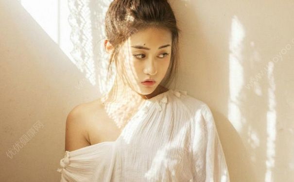 青春期女生胸部外擴是怎么回事？青春期女生胸部外擴怎么辦？(2)