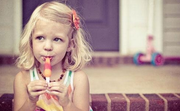 孩子愛吃零食怎么辦？孩子愛吃零食怎么糾正？(1)