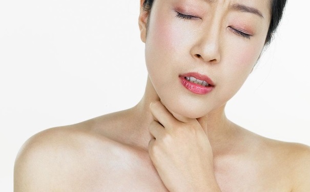 冬季喉嚨疼怎么辦？緩解喉嚨疼有哪些方法？(1)