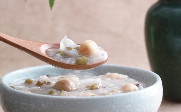 更年期女性如何飲食調(diào)理？更年期女性飲食調(diào)理吃什么好？(1)