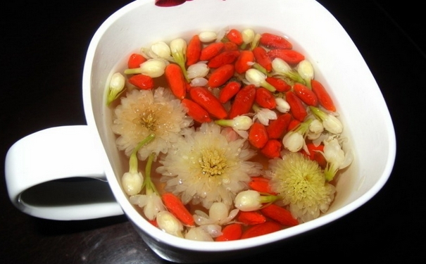 電腦族護眼吃什么？護眼食物有哪些？(1)