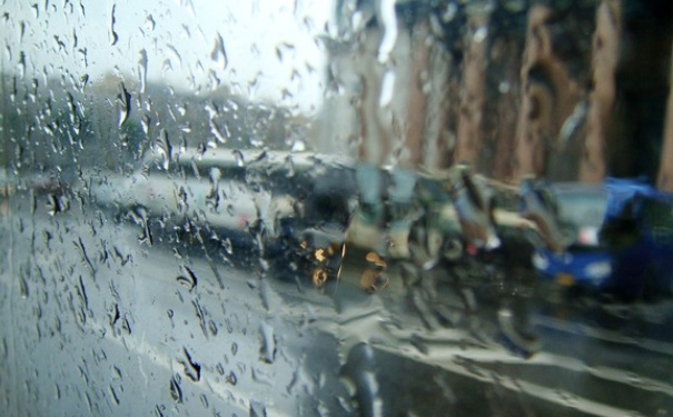 淋雨后應(yīng)該注意什么？淋雨后有哪些注意事項？(1)