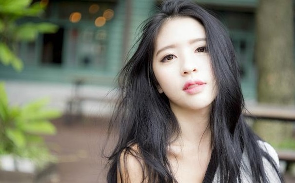 嘴唇起泡怎么護(hù)理？什么方法可以治療嘴唇起泡？(1)