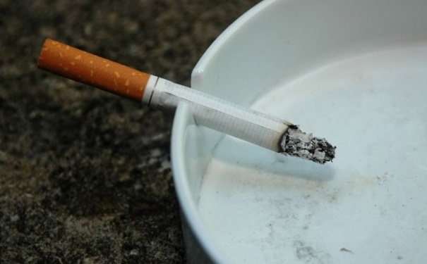 哪些情況不適合抽煙？什么時候抽煙的危害小？(1)