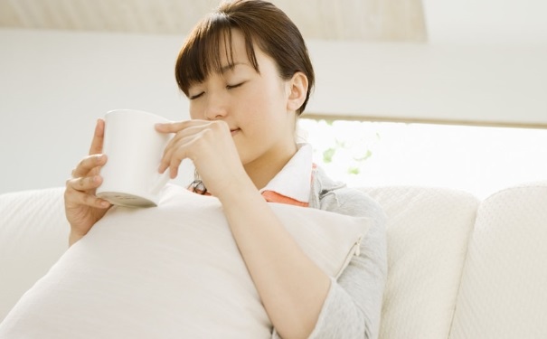 女性冬季手腳冰涼是什么原因？女性冬季手腳冰涼要怎么辦？(1)