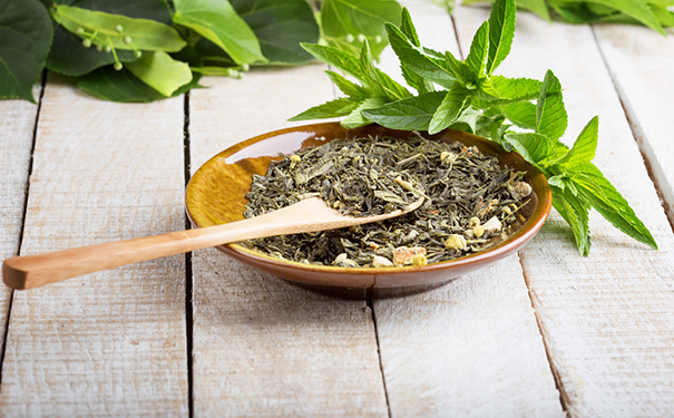 夏季濕氣重怎樣祛除？夏季喝什么茶去濕氣？(1)