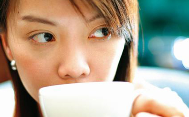 眼皮跳都是什么原因？眼皮跳是怎么引起的？(1)