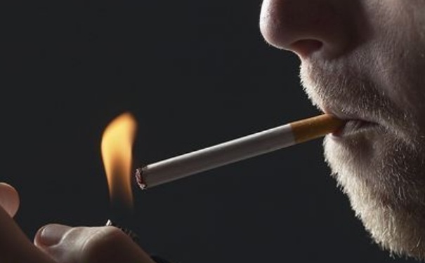 吃飯后抽煙的危害有哪些？吃飯后可以抽煙嗎？(1)