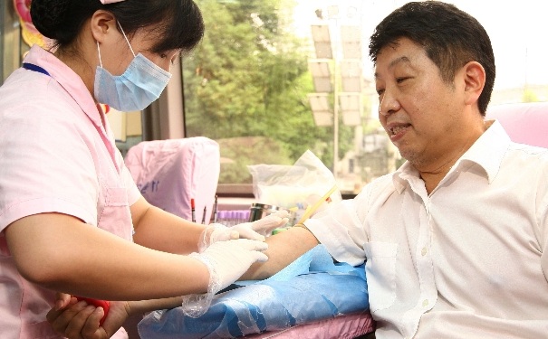 抽血能查出艾滋病嗎？抽血可以檢查出艾滋病嗎？(1)