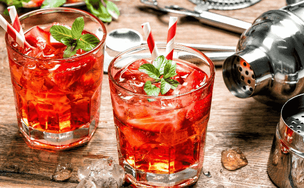 喝碳酸飲料傷牙齒嗎？喝碳酸飲料有什么傷害？(1)