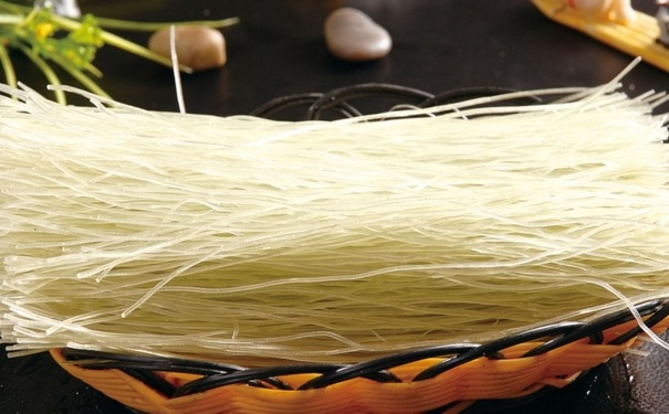 粉條營(yíng)養(yǎng)價(jià)值有哪些？如何烹飪粉條效果最好？(1)