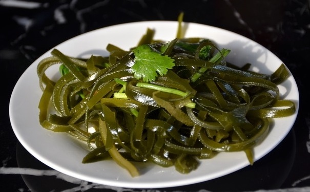 海帶有哪些養(yǎng)生益處？吃海帶有哪些注意事項？(1)