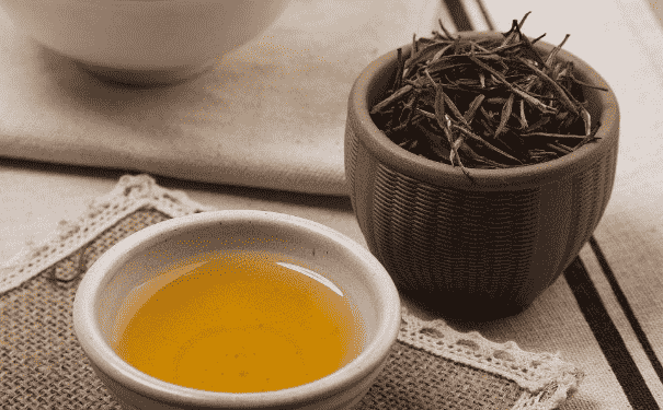 冬天喝烏龍茶有哪些好處？怎么喝烏龍茶能減肥？(1)