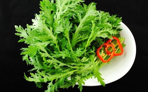 茼蒿的營養(yǎng)有什么功效？吃茼蒿對(duì)健康有什么好處？(1)