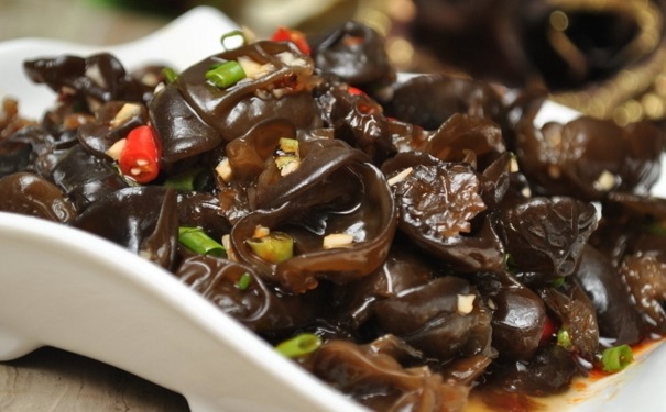 哪些食物沒熟不能吃？哪些食物生吃會(huì)中毒？(1)