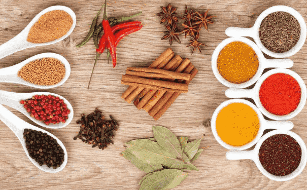 炒菜時什么時候放調(diào)味料最好？做菜放調(diào)料的小竅門有哪些？(1)
