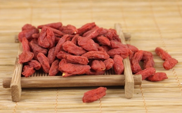 枸杞吃多了有什么危害？枸杞的搭配禁忌有哪些？(1)