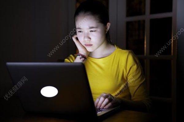 球迷熬夜看球腦出血住院，醫(yī)生:熬夜看球易發(fā)腦出血(3)
