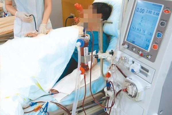 誤用自來水洗腎疑致1人死亡，洗腎前的12 種訊號(1)