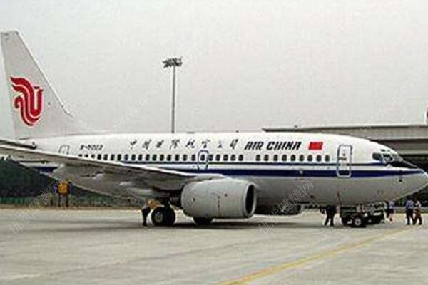 聽信“大師”給兒子辟邪，四川一乘客攜子彈乘飛機被拘留(1)