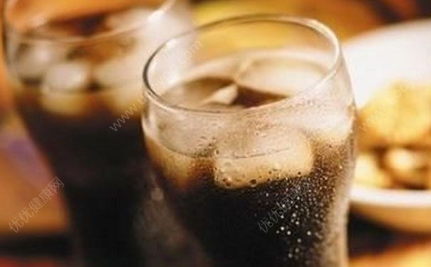 來月經(jīng)能喝碳酸飲料嗎？經(jīng)期能喝碳酸飲料嗎？(1)