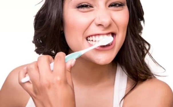 孕婦牙齦出血吃什么？孕婦牙齦出血吃什么好？(1)