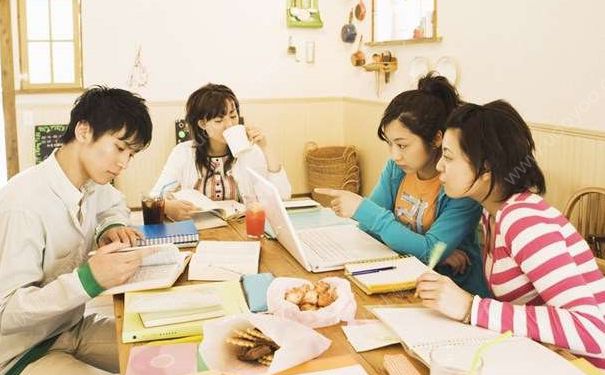 大學不想?yún)⒓踊顒釉趺崔k？大學不想?yún)⒓由鐖F咋辦？(2)