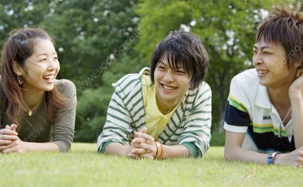 大學不想?yún)⒓踊顒釉趺崔k？大學不想?yún)⒓由鐖F咋辦？(4)