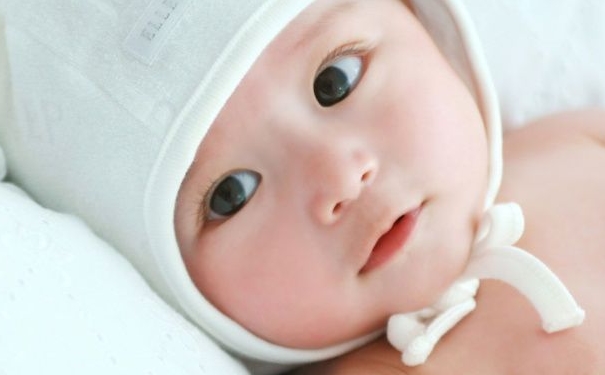 乳牙什么時(shí)候長(zhǎng)齊？乳牙幾歲長(zhǎng)全？(1)