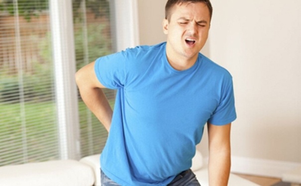 男人腰痛是什么原因引起的？男人腰痛的原因有哪些？(1)