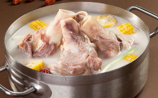 老年人骨質(zhì)疏松吃什么好？老年人骨質(zhì)疏松吃什么食物？(1)