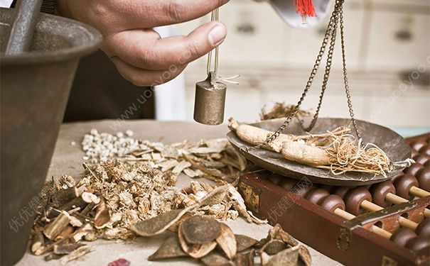 經(jīng)常四肢發(fā)冷是什么原因？經(jīng)常四肢發(fā)冷怎么治療？(1)
