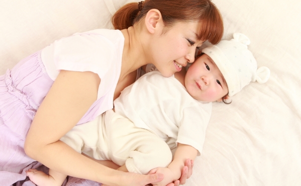 走路早的孩子聰明嗎？走路早和智商的聯(lián)系？(1)